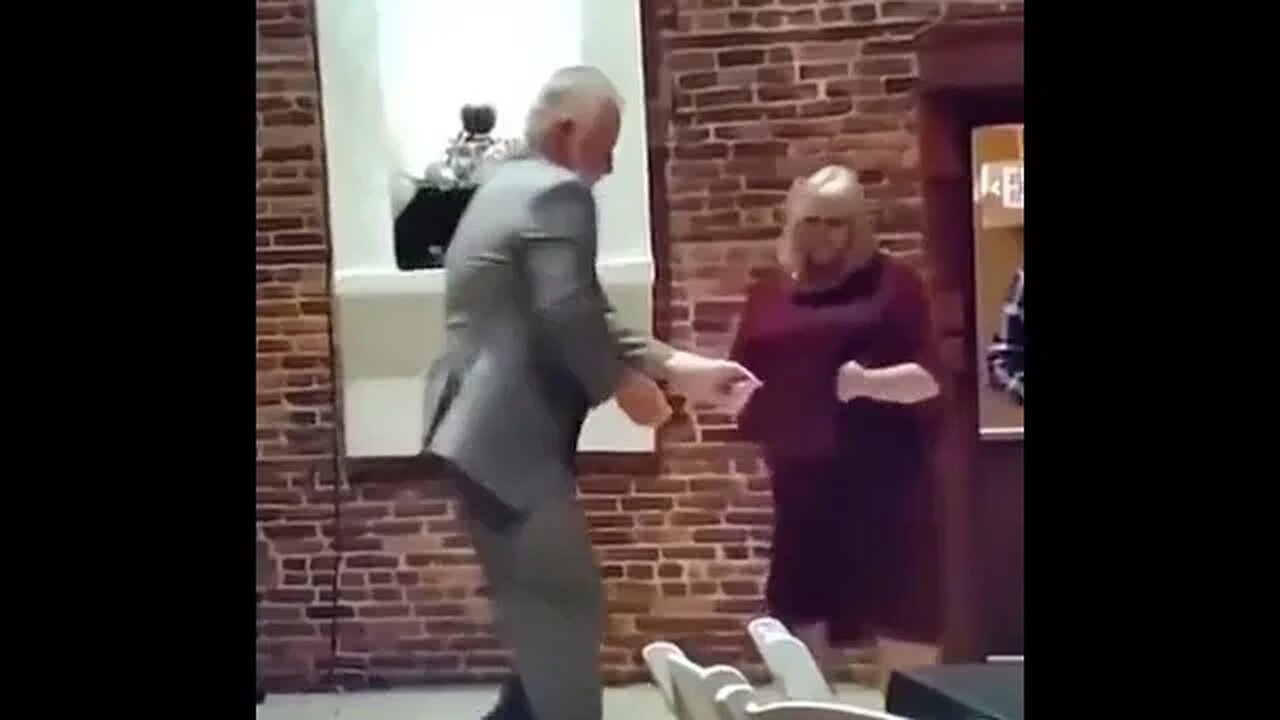 Grandpa has some serious dance moves #dancevideo #dancer #grandpa #grandparents #music