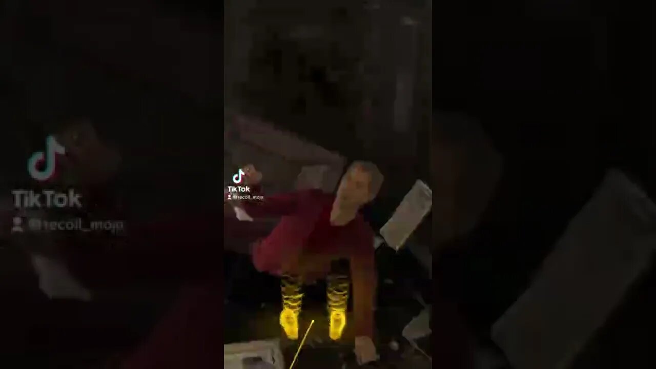 Half Life Alyx Mods Gunman getting views on TikTok Gaming 4