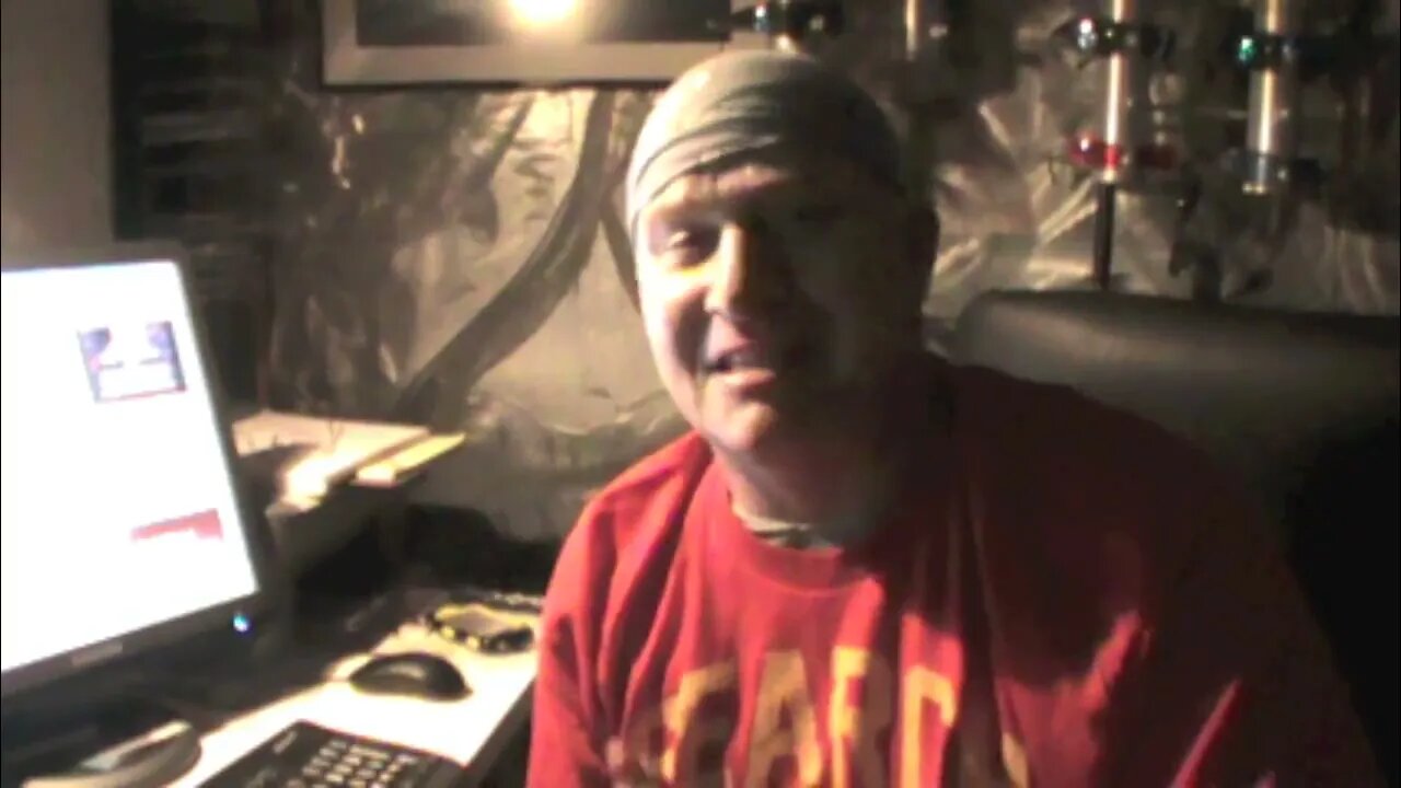 A Plane, A Train & An Earthquake, 1200am 'Freaky Coincidence' - Jonathan Kleck