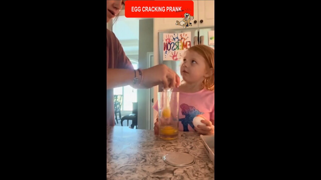 Mommies play egg cracking