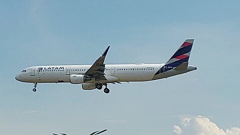 Airbus A321 PT-XPA coming from Fortaleza to Manaus