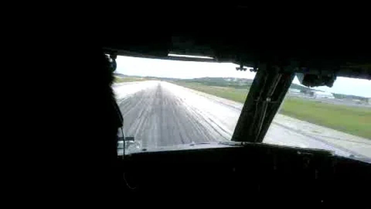 Guam Final Approach Runway 30R B727 Cockpit View