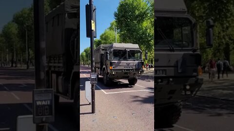 Army lorry the mall Buckingham Palace #horseguardsparade