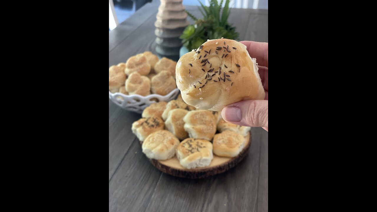 Super soft, No rolling pin bread rolls,