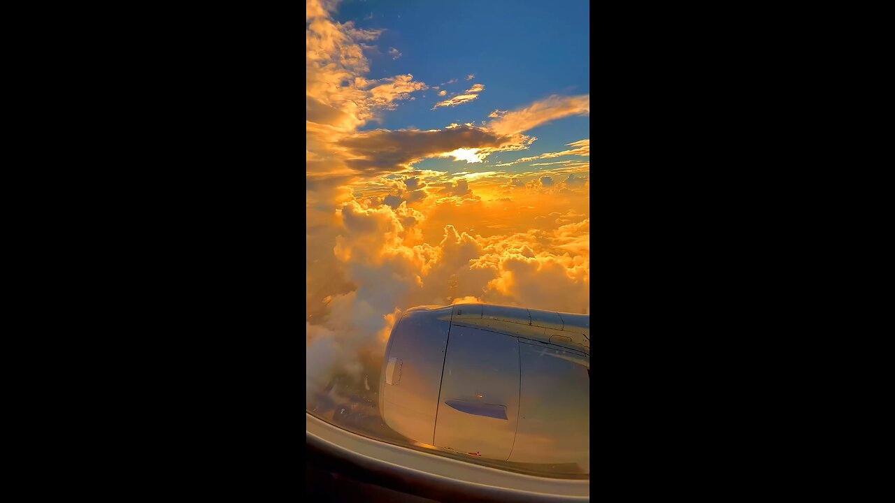 Clouds ☁️ Airplane… Gold Clouds