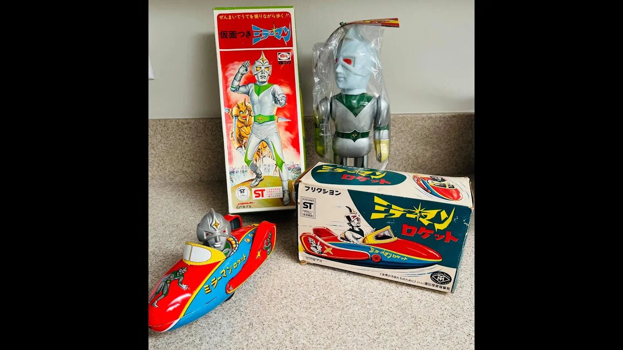 2 Mirroman Toys but I can only demo 1 !!!