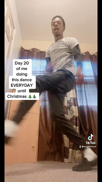 Day 20 of me doing this dance EVERYDAY until Christmas 🎄🎄