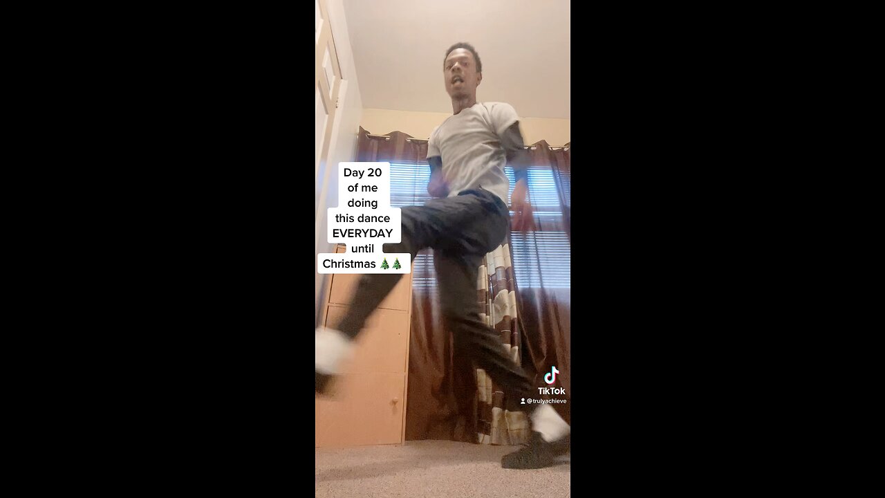 Day 20 of me doing this dance EVERYDAY until Christmas 🎄🎄