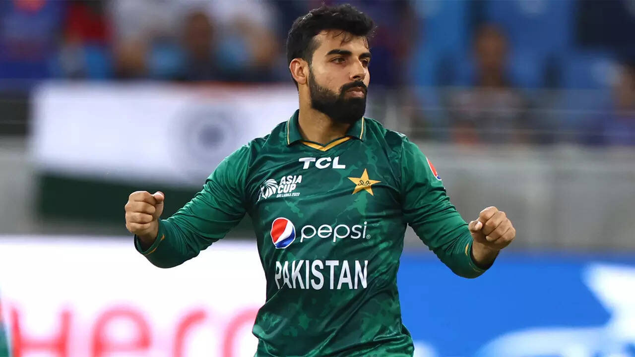 Shadab khan wickets