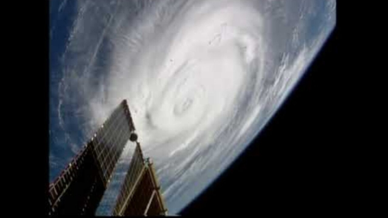 HURRICANE FRANKLIN IS SEEN FROM THE INTERNATIONAL SPACE STATION