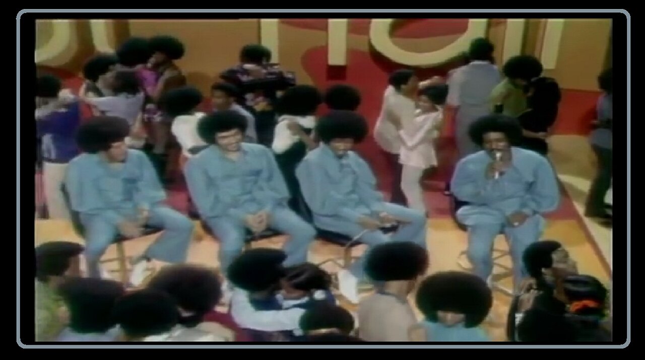 >> The Chi-Lites ... • Oh Girl • ... (1972) -SoulTrain-