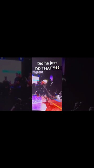 No way he did that move? #bboy #airmoves #howtobreakdance #breakstreet #dancebattle