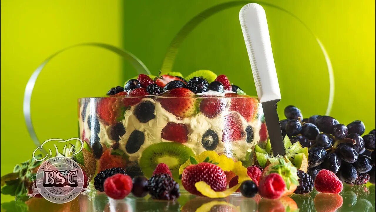 കണ്ണാടി പോലത്തെ കേക്ക്. Fresh Fruit Cake with Glass Covering|Glass Cake: Impress your friends