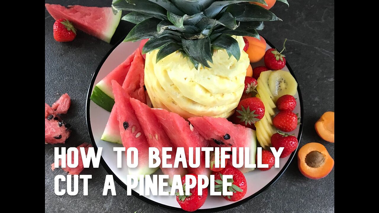 How to cut Pineapple (beautifully!)