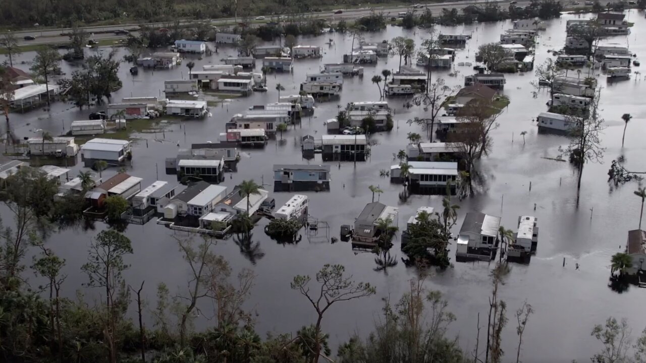 West Palm Beach restaurant sends relief supplies after Hurricane Ian