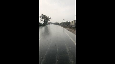 Rainy Roads || Slo-mo video || Funny