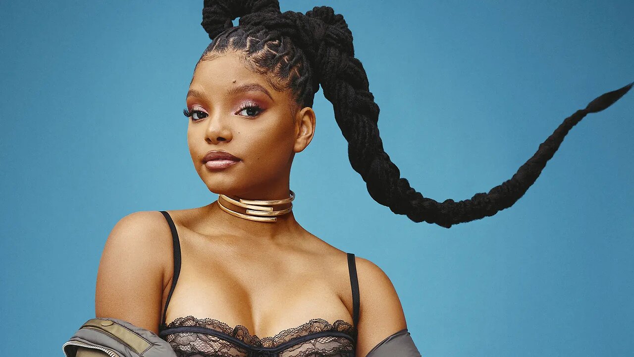 Halle Bailey Talks New Movie “Line” Before Stepping On The Red Carpet For The Premiere!! 🔥🔥