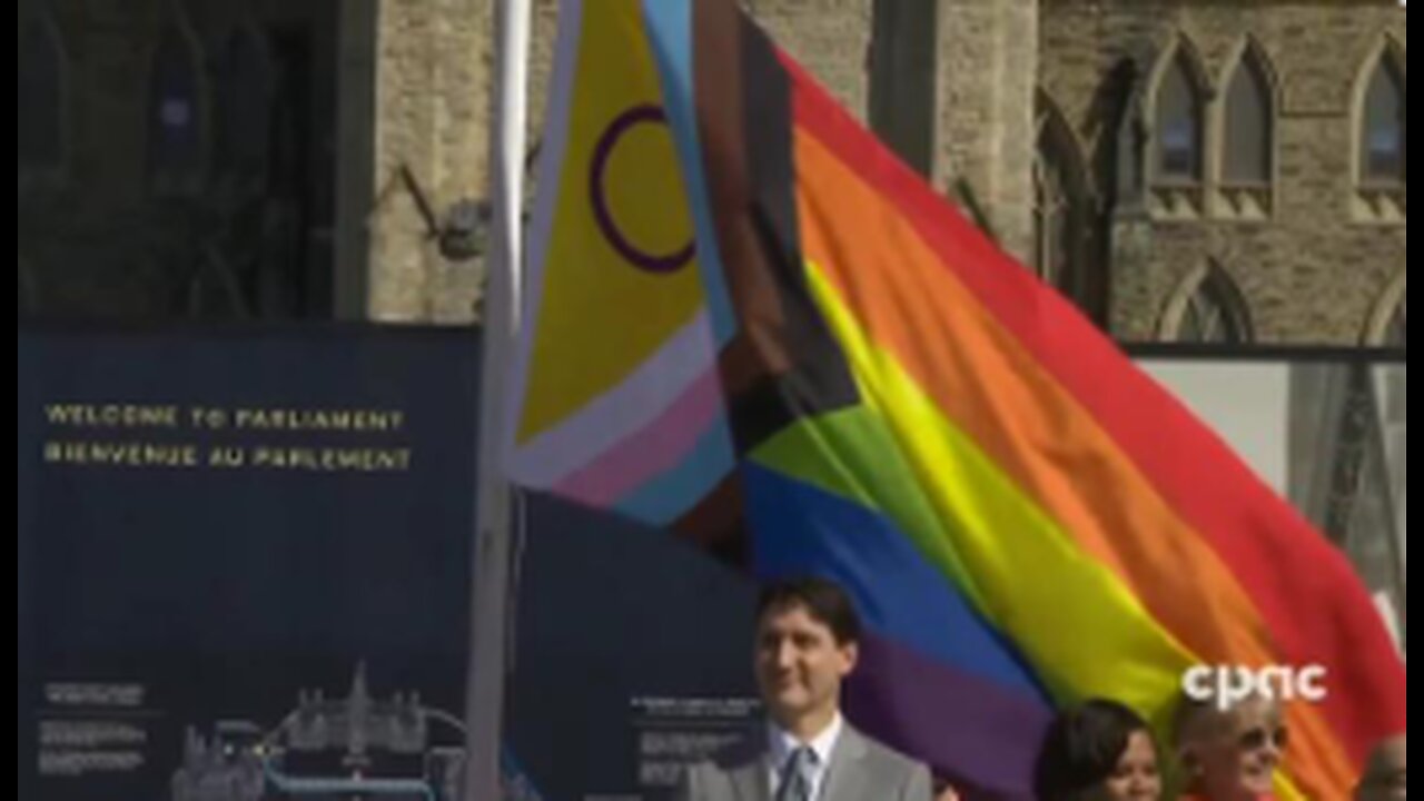 TRUDEAU CHANGES CANADIAN NATIONAL ANTHEM TO SOME GAY FRENCH SHIT...😬