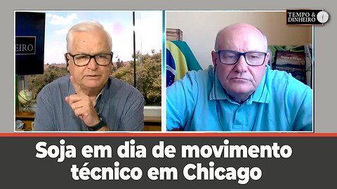 Soja em dia de movimento tecnico em Chicago