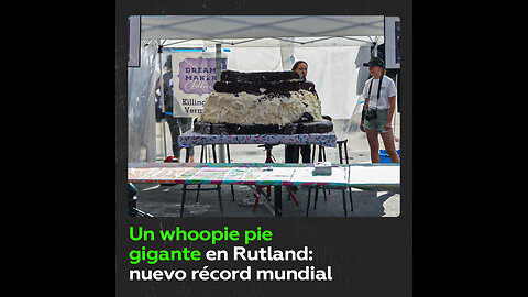 Panadería británica hornea el whoopie pie más grande del mundo