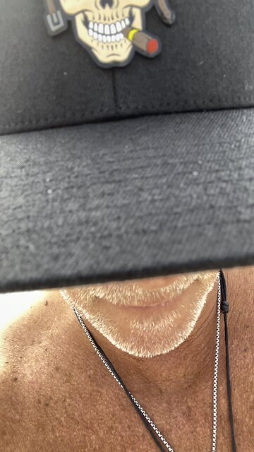 Be the light to someone everyday!! 😎🌴❤️ #islandvibe