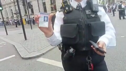 Show me your warrant card #metpolice