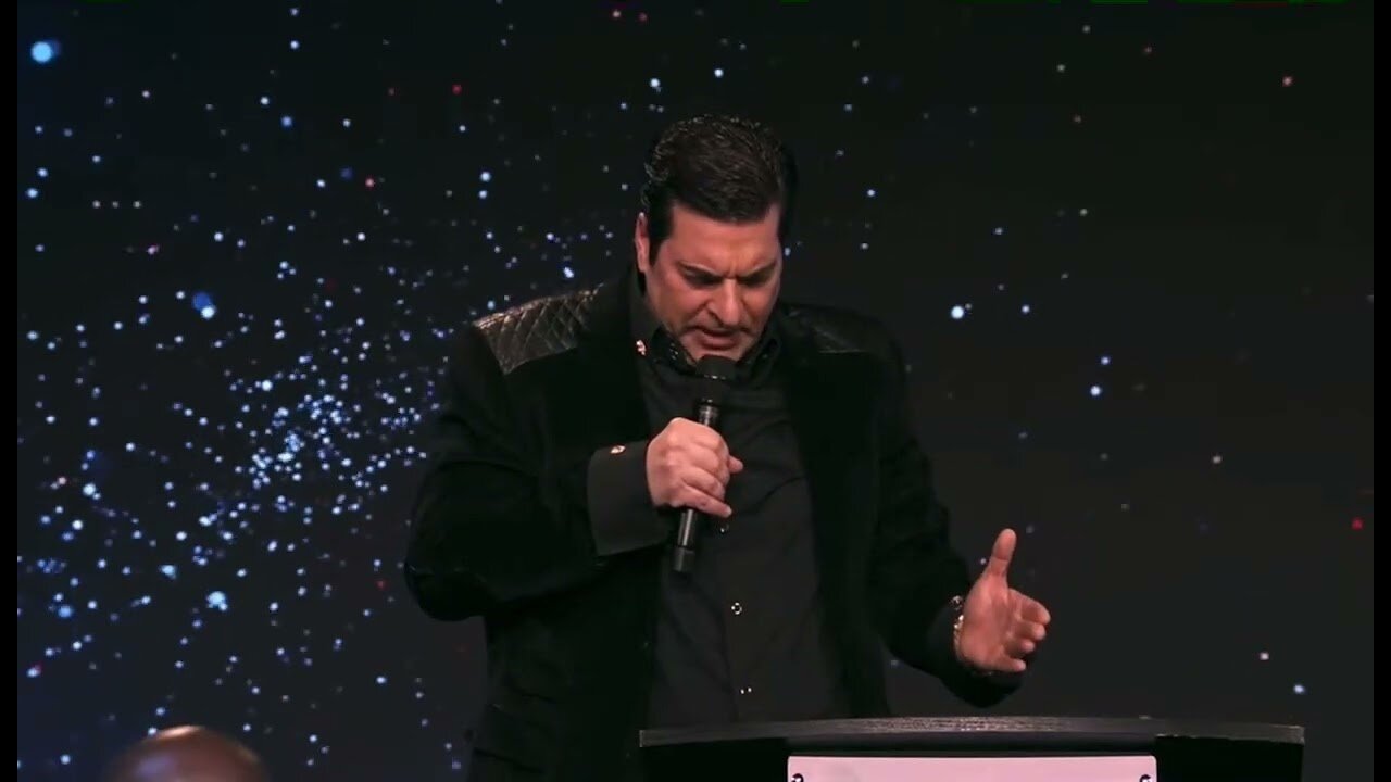 HANK KUNNEMAN A NEW YEAR’S PRAYER FOR YOU (FOOTAGE 12/31/2022) - TRUMP NEWS