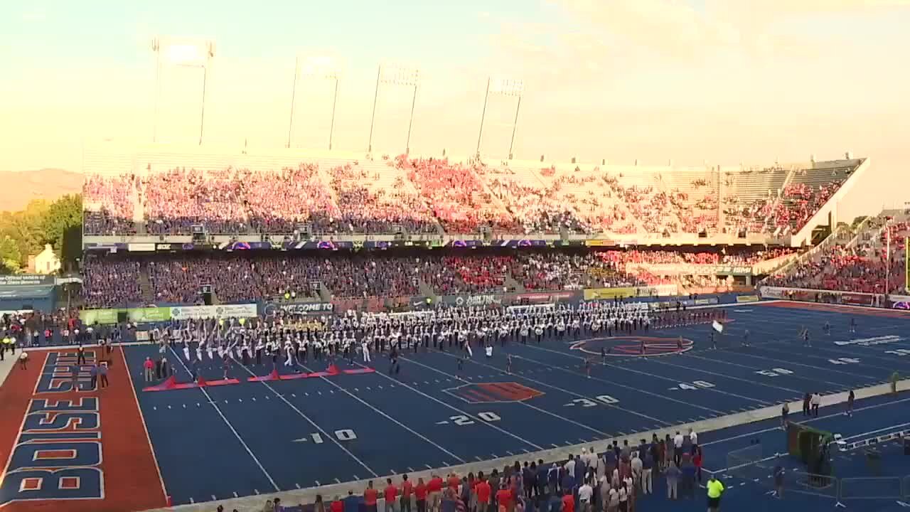 Boise State returns to the blue with fans in the stands