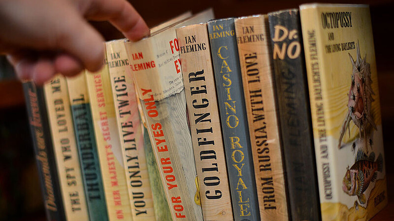 Episode 212: Censoring Fleming and Dahl
