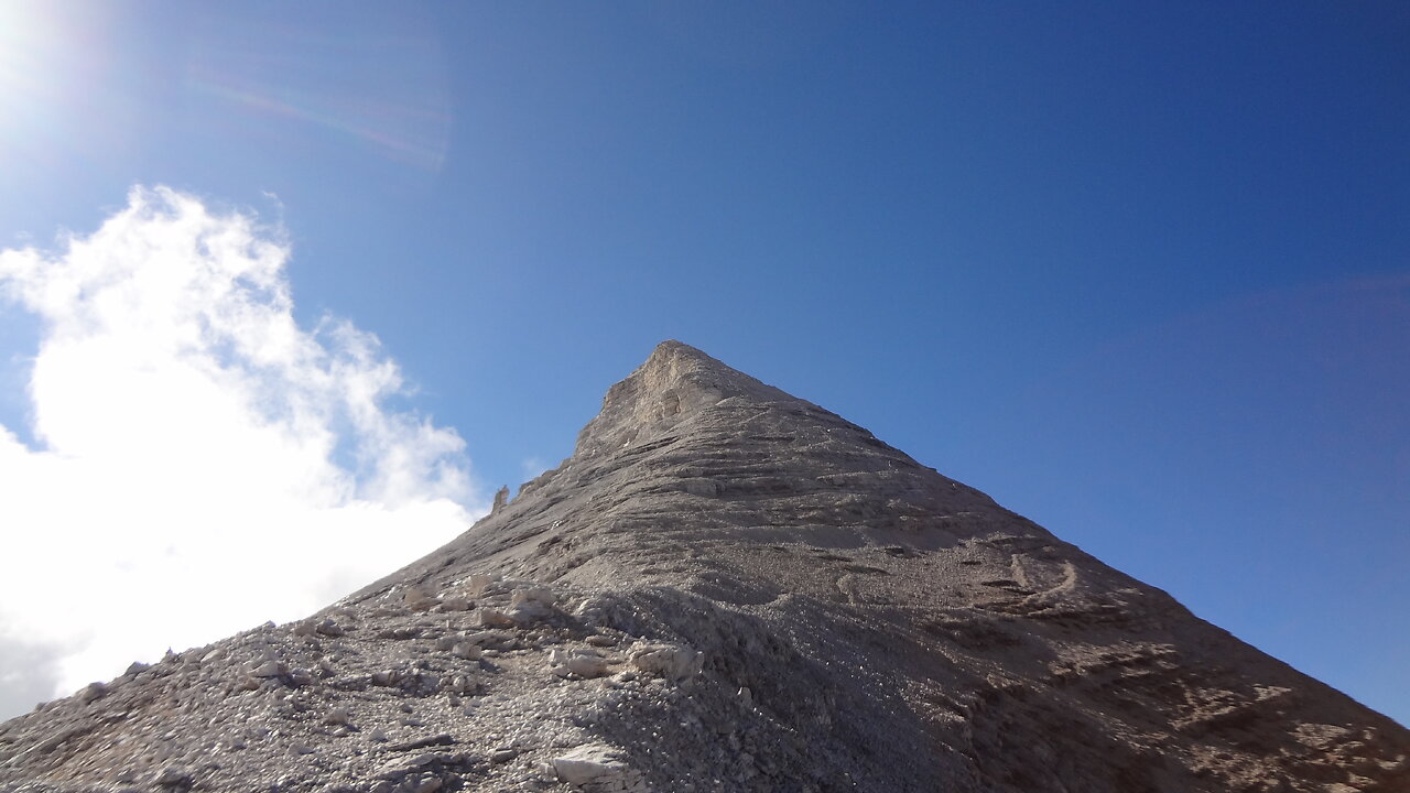 Climbing Tofana Di Rozes