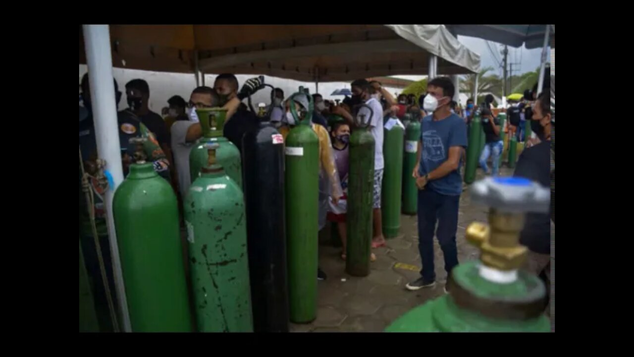 👿Dois homens são presos após pintarem extintores de incêndio para vender como cilindros de oxigênio