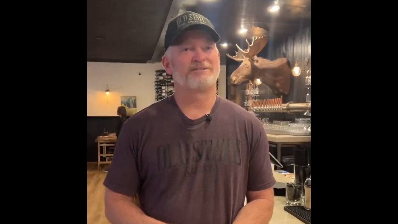 Idaho Bar Offers Specials For 'Heterosexual Awesomeness Month'