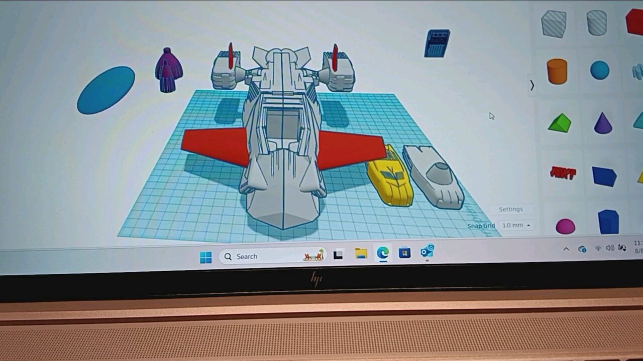 Tinkering in Tinkercad