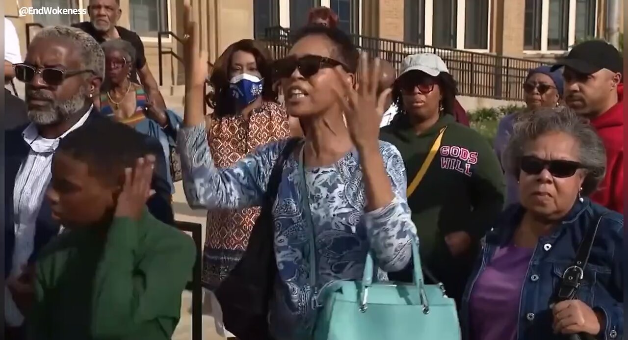 More Chicago residents comparing about the people they elected
