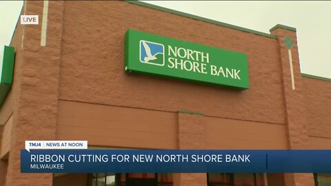 Bank servicing Hispanic community opens on Milwaukee's south side