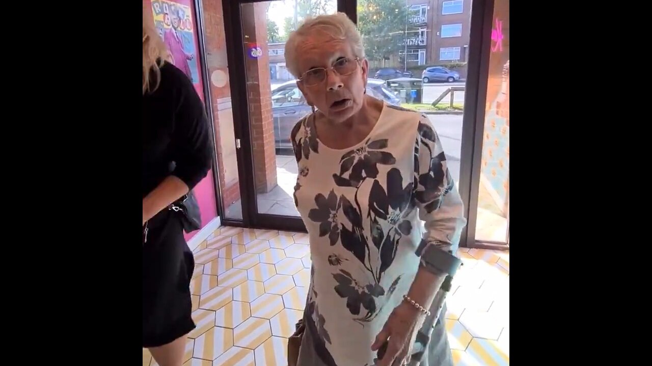 They Brought Grandma To A Karen Themed Diner And She Had No Idea What Was Going On