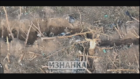 Russian soldier alone capture the trench of Ukrainian army