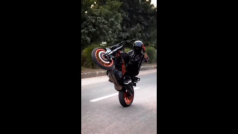 KTM DUKE 200 STUNTS 😲🥰