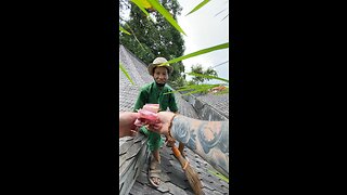 Giving away money in Bali