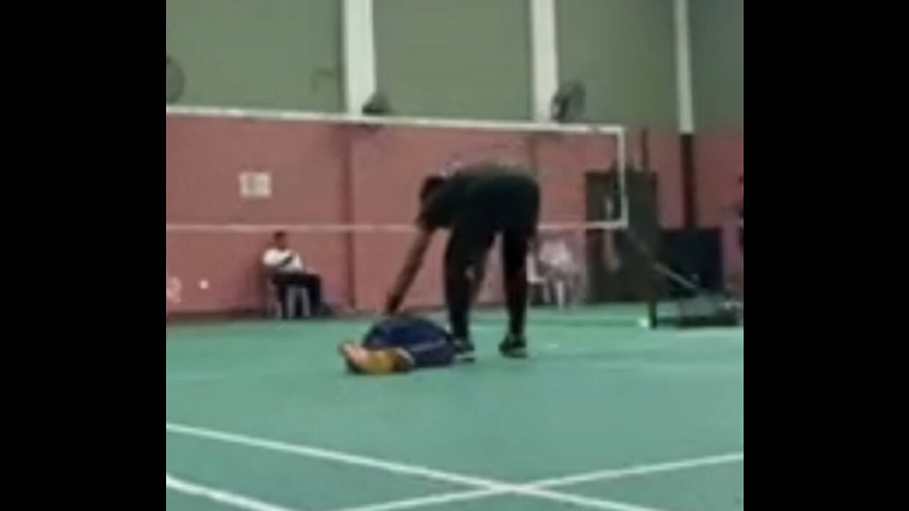 Sudden Adult Death Syndrome Caught On Film At Badminton Hall 💉(2023)