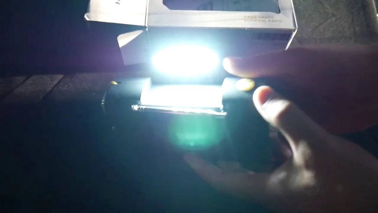 Reading Light Feature - SUNGLIFE Solar Crank Weather Radio AM-FM Flashlight Power Bank USB Charger
