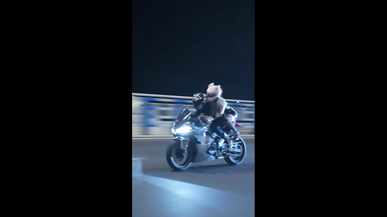 Taking a nighttime ride on a superbike with my girlfriend 🏍️