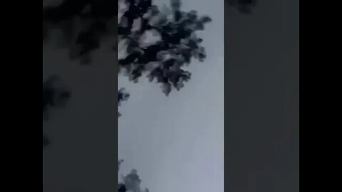 A T-72B3 Fires Point-Blank At A Group Of Ukrainian Soldiers Who Thought He Was An Ally! Just Perfect