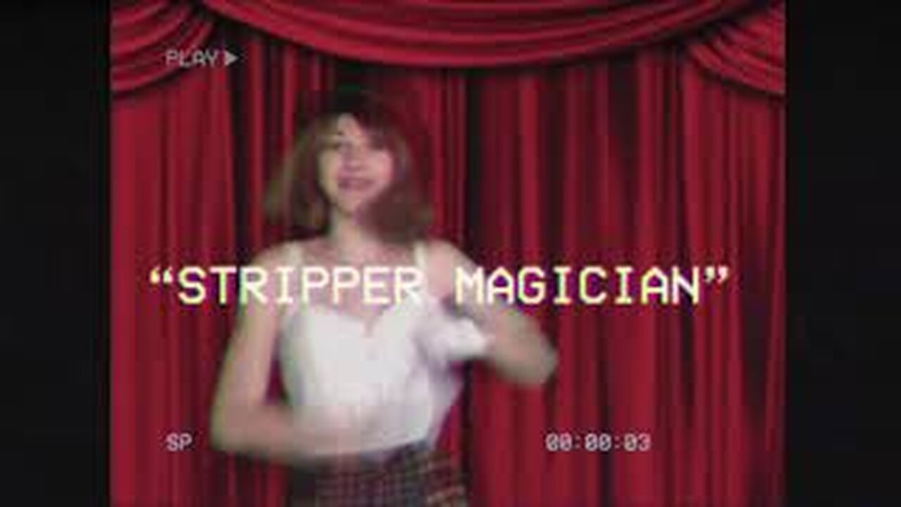 Stripper Magician | Caroline Konstnar