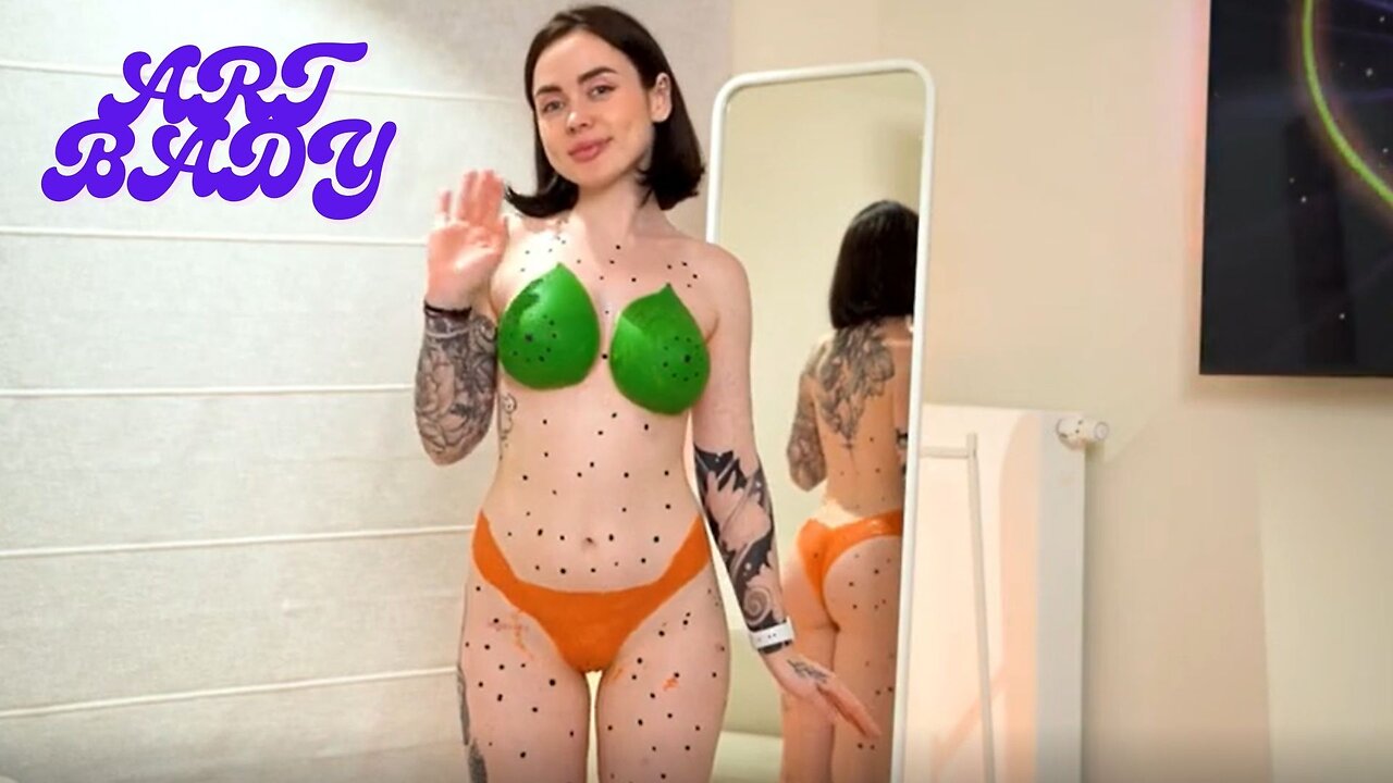 [4K Housewife] Body Art Mirror Cleaning