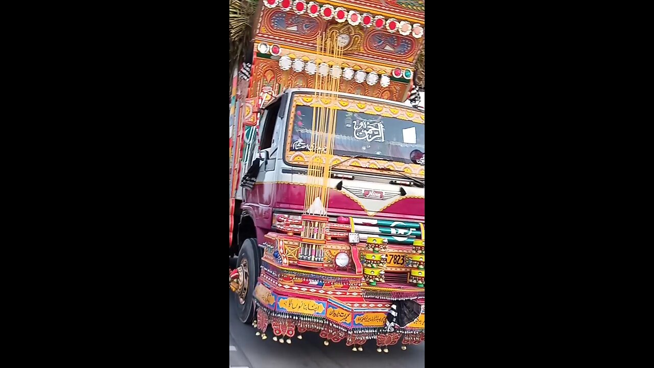 Beautiful pakistani truck ...#decorate truck @pakistanisairsapatee