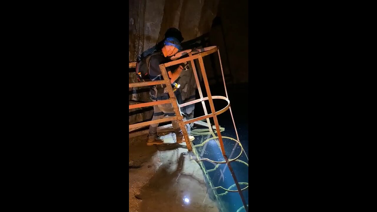 This ladder leading into the abyss