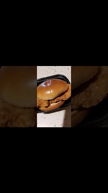 6 easy steps to a Wing Stop chicken sandwich🐓 #shorts