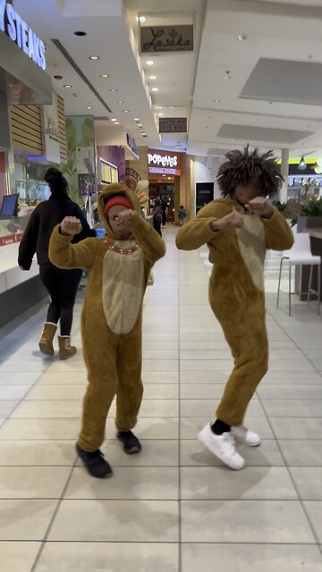 Best caption wins🎉