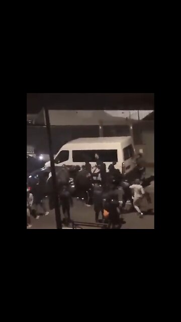 FRANCE THUGS RIOTERS STEAL GUNS🃏🔫FROM ABANDON FRENCH POLICE VEHICLE🚓💫